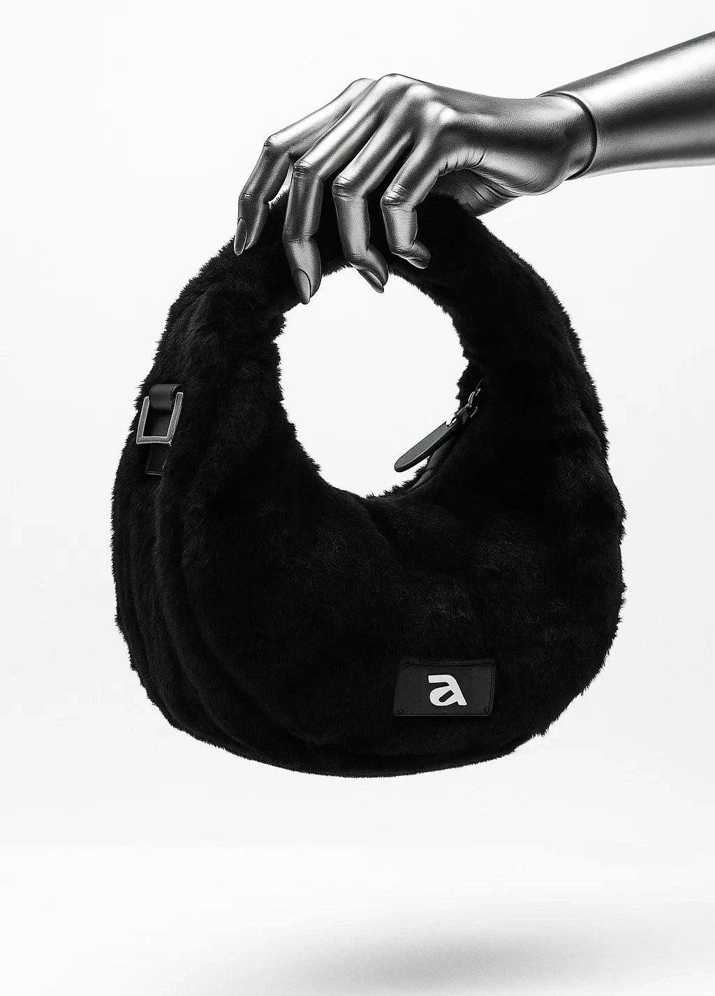 Août Midnight Black Shoulder Bag