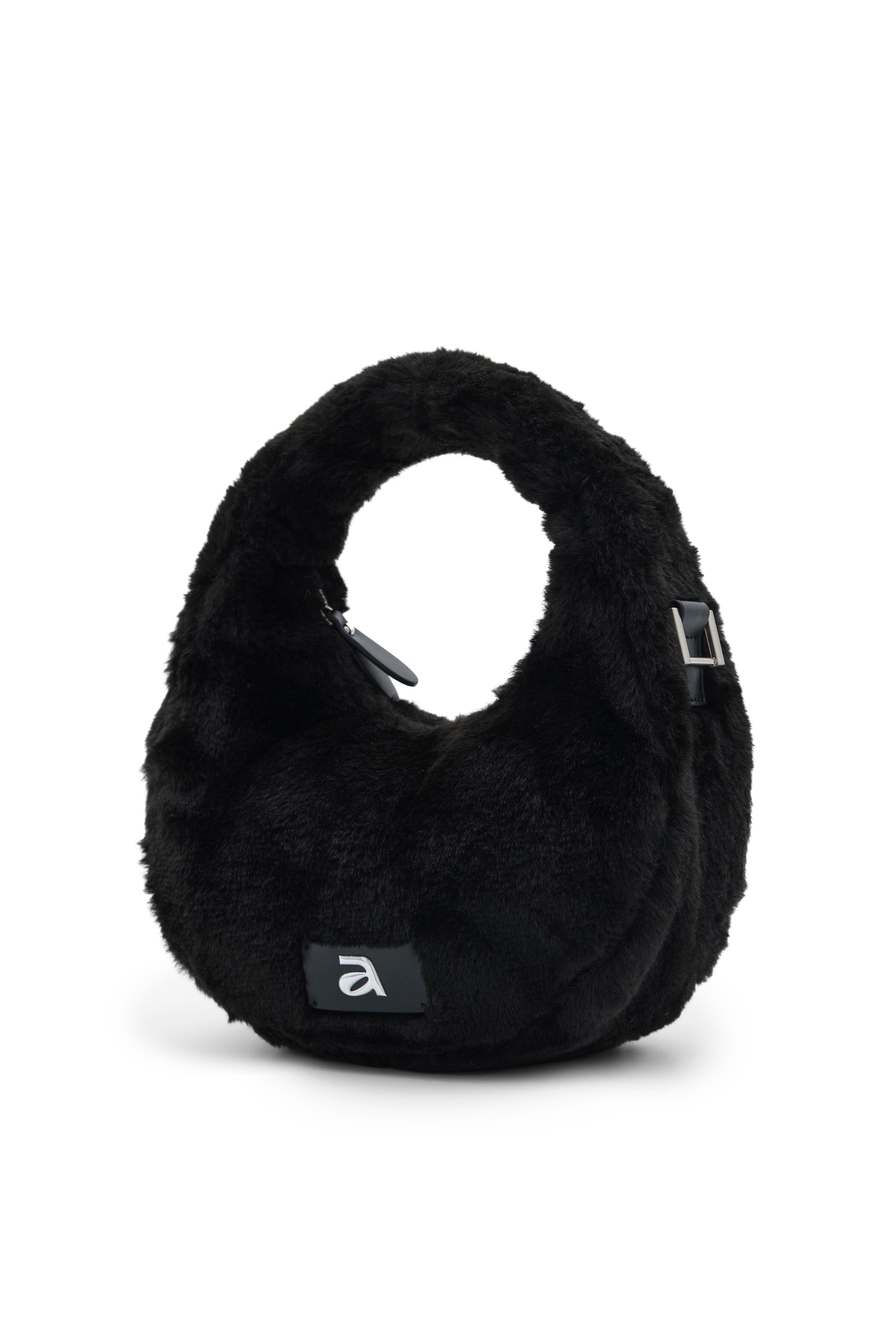 Août Midnight Black Shoulder Bag