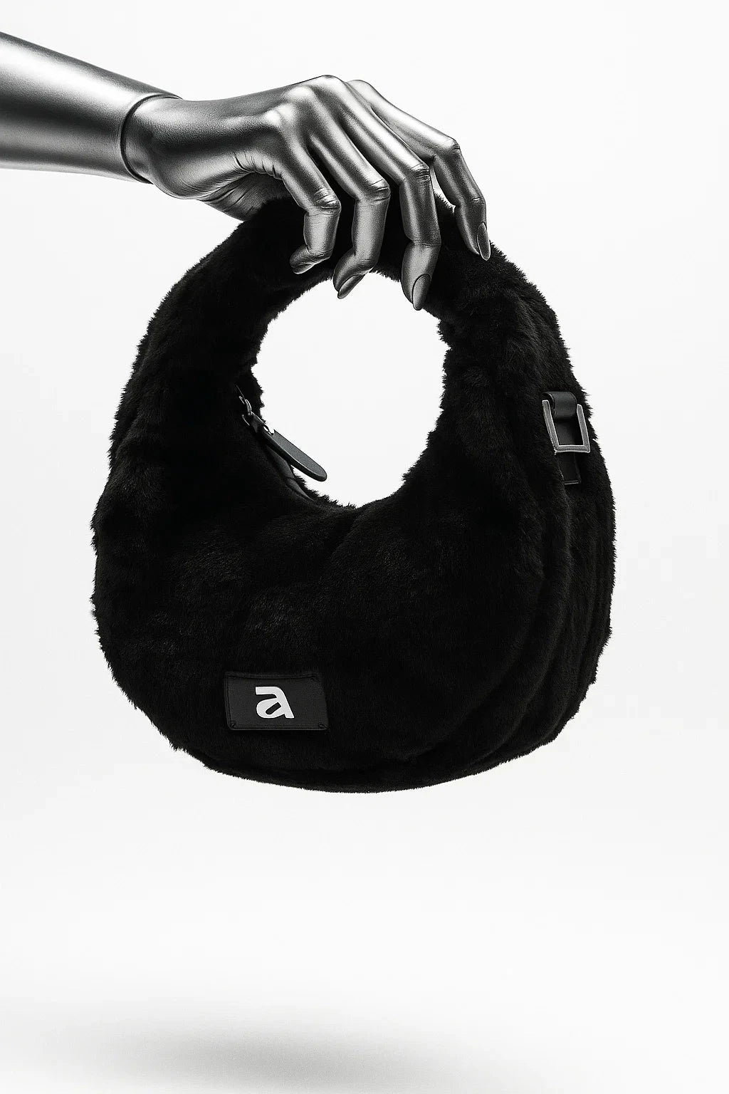 Août Midnight Black Shoulder Bag